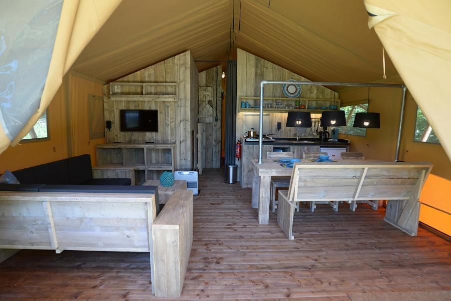 Camping Campo Dei Fiori - Glamping4All Vada Εξωτερικό φωτογραφία